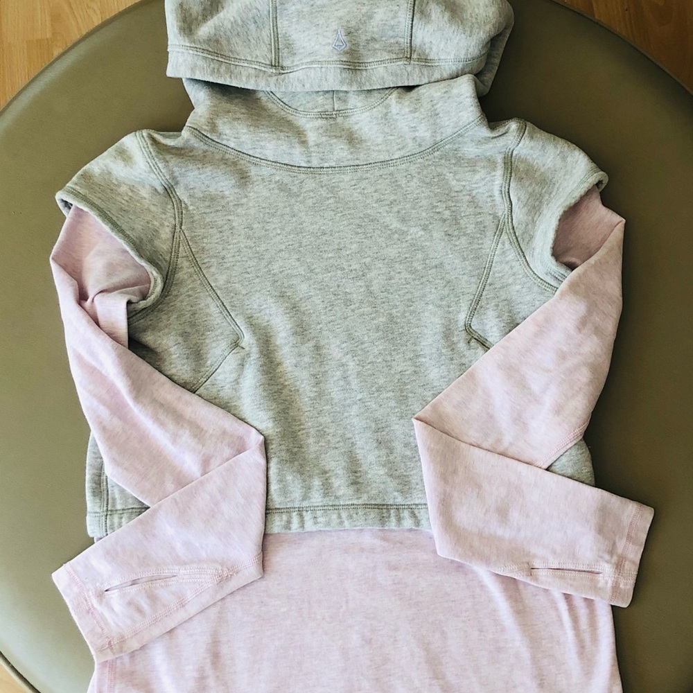 Ivivva long sleeve pullover